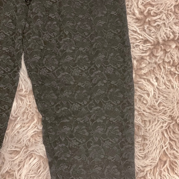 Designer lace black leggings - Picture 5 of 6